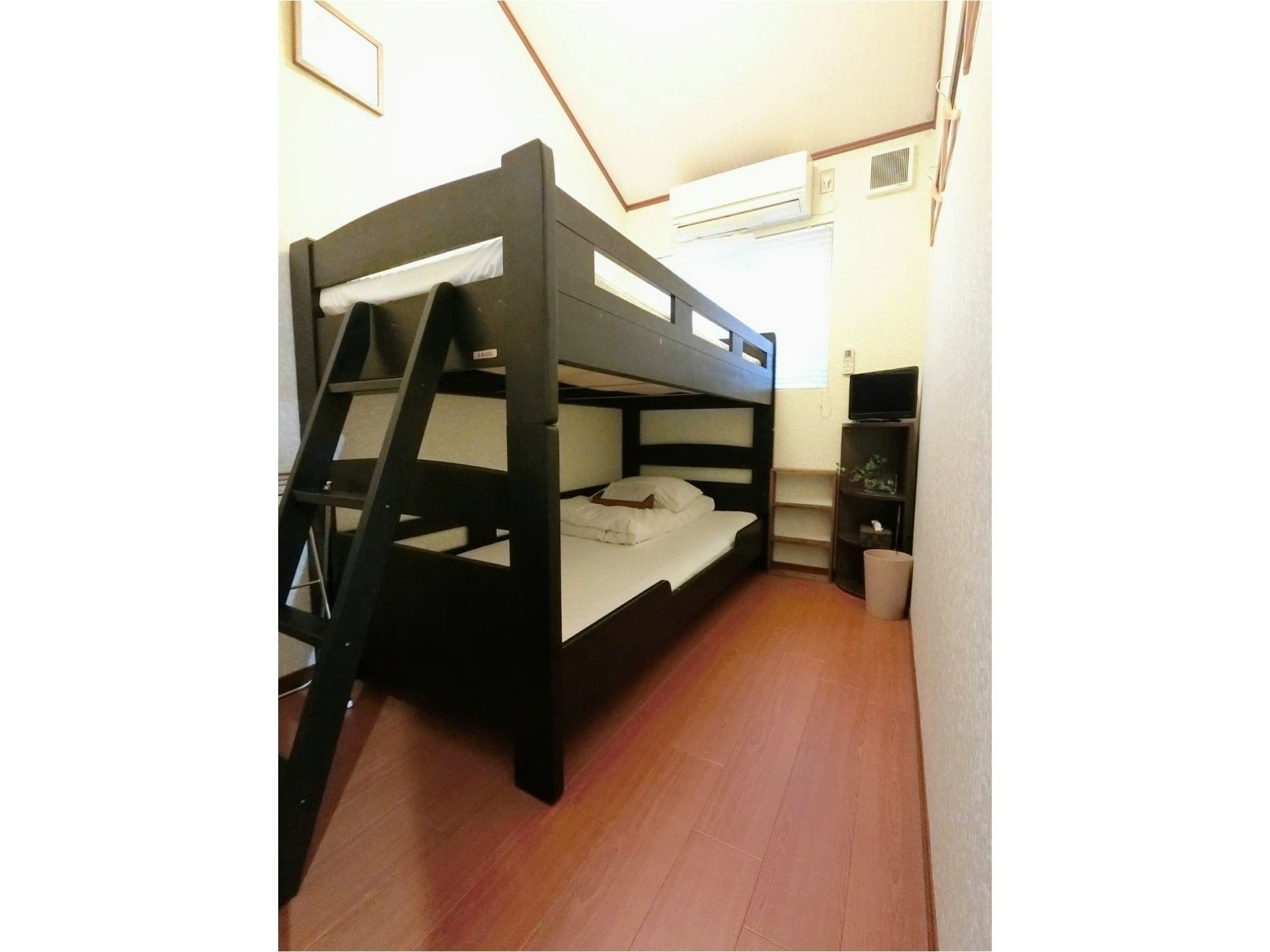 Guest House Na-No-Hana - Hostel, Caters To Women Kyoto Dış mekan fotoğraf
